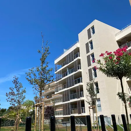 Fantastic Two-bedroom - Le Jardin Des Iles Apartment Antibes