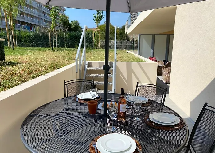 Fantastic Two-bedroom With Garden Near The Appartement