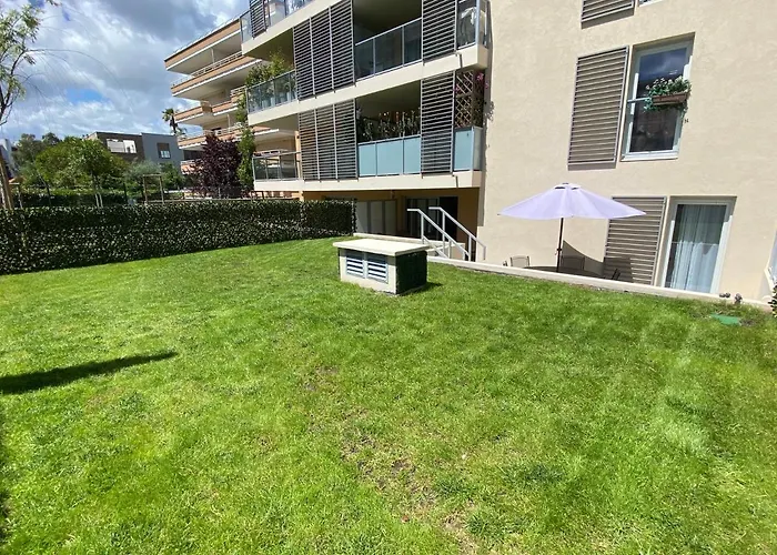 Fantastic Two-bedroom With Garden Near The Appartement
